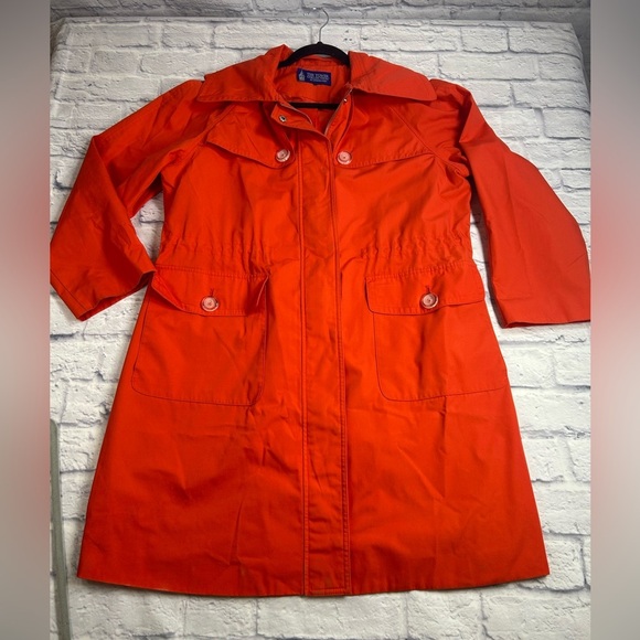 London Fog Tower Collection Vibrant Burnt Orange Trench Coat/Rain Coat. - Picture 4 of 9